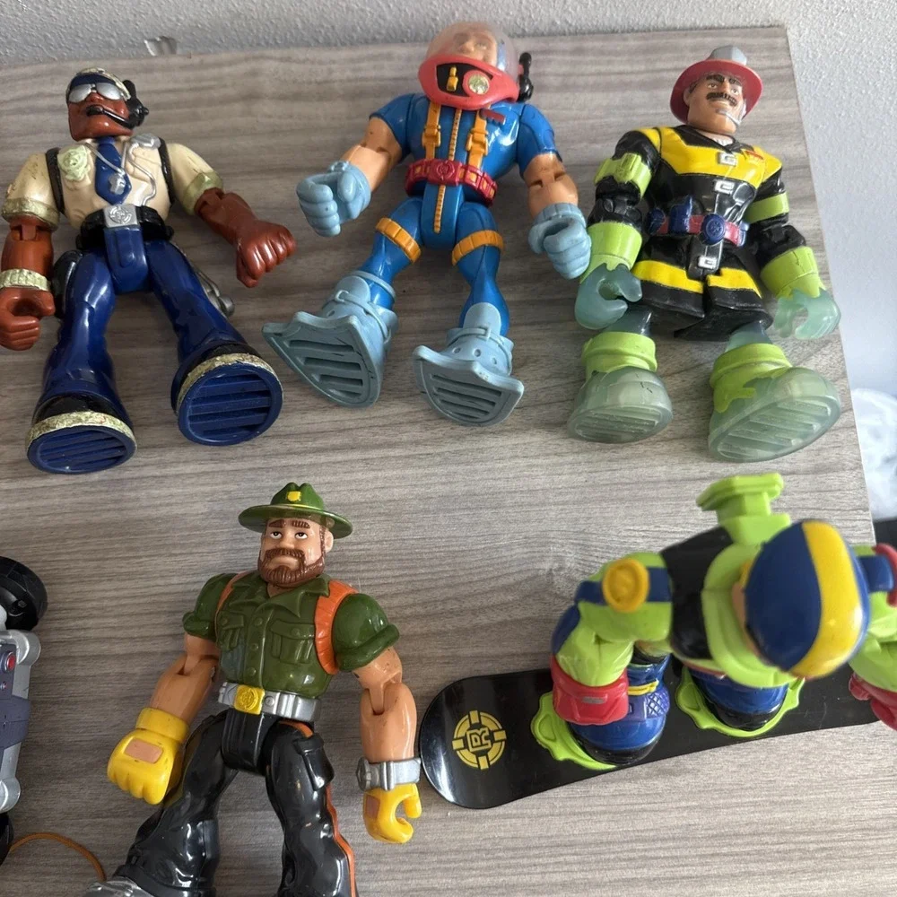 Fisher Price Rescue Hero's Figures Animals Accessories Huge Vintage Lot